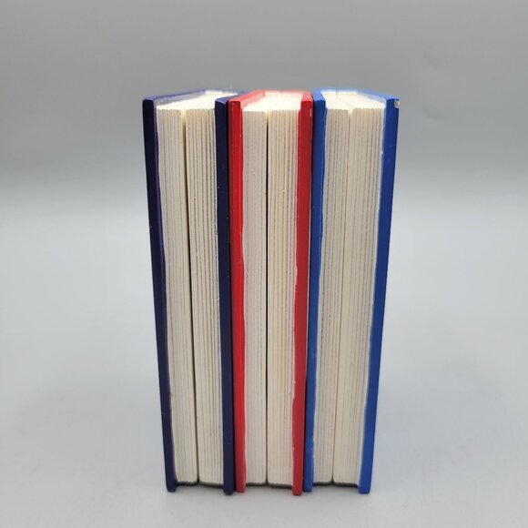 Charming Tails Library Character Figurines Collection 98/547 Set of Three Books - Picture 7 of 11